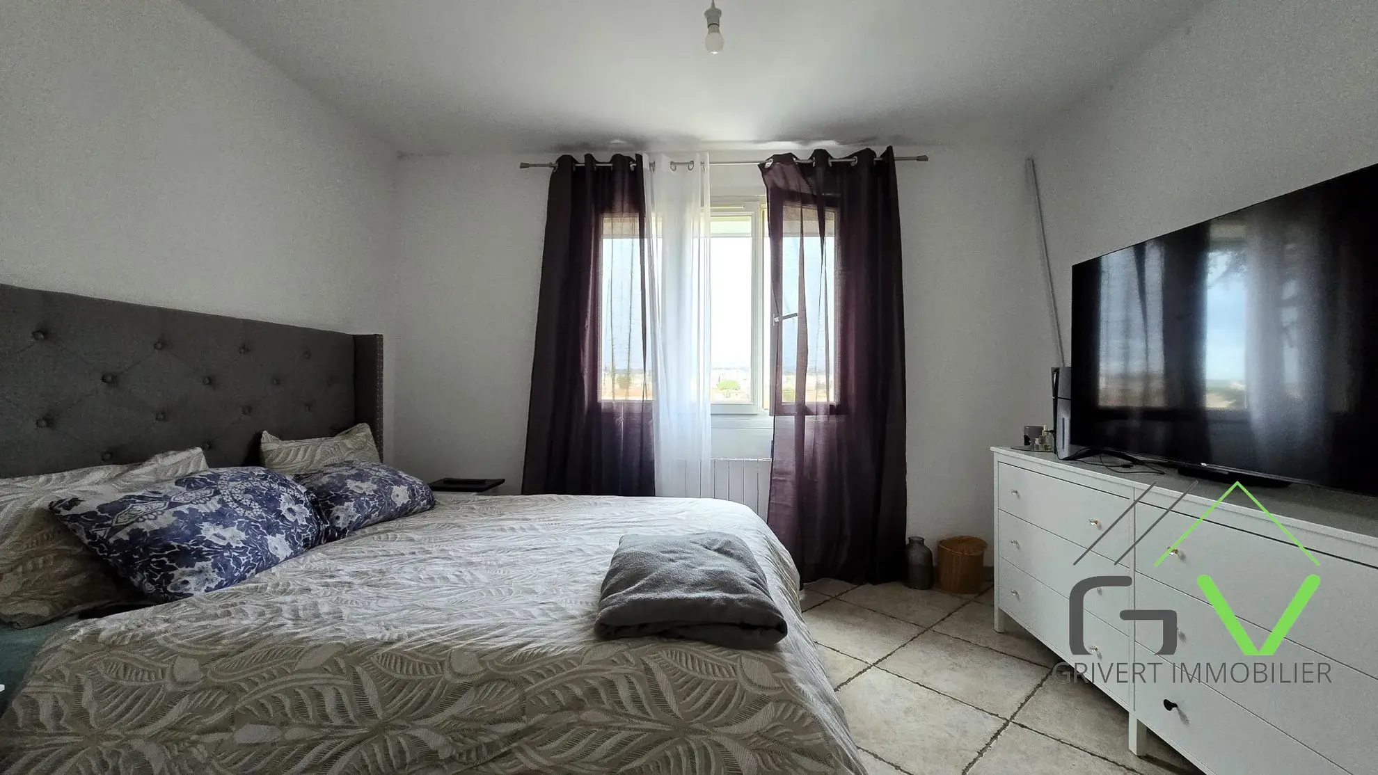 Appartement T3 lumineux de 60 m² aux Oliviers à Nîmes avec balcon et stationnement 