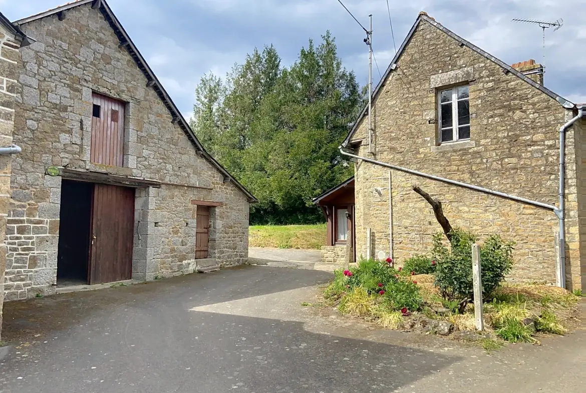 Charmante maison de campagne à rénover à Tremblay, 75 m² avec grand terrain 