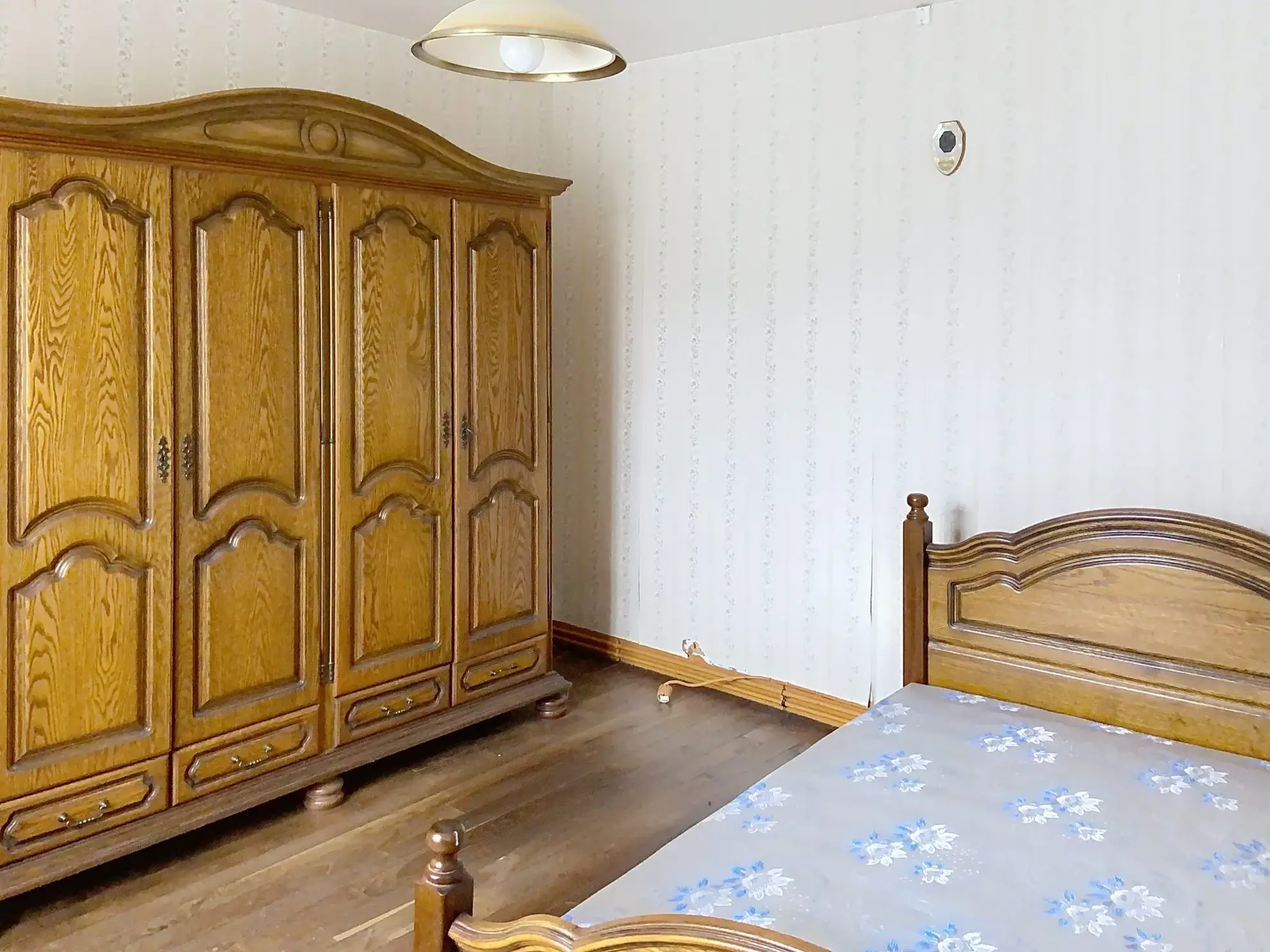 Charmante maison de campagne à rénover à Tremblay, 75 m² avec grand terrain 
