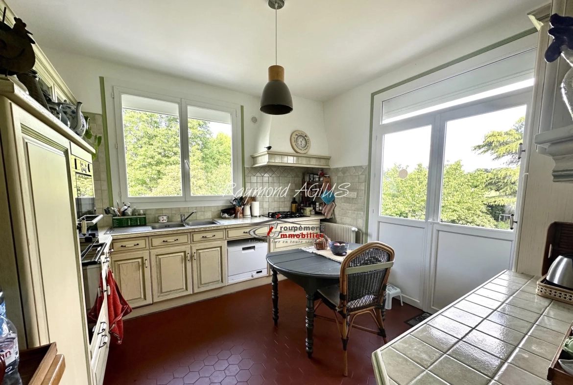 Maison de 5 chambres avec appartement indépendant et jardin à Pineuilh 