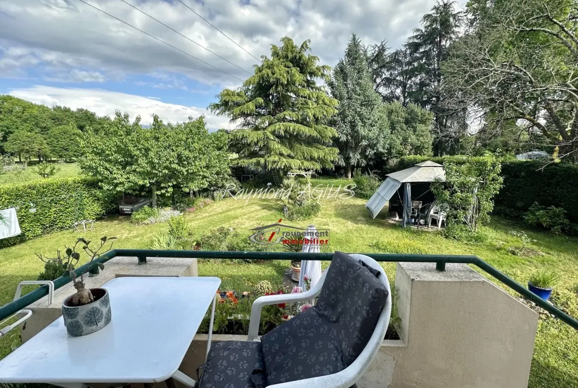 Maison de 5 chambres avec appartement indépendant et jardin à Pineuilh 