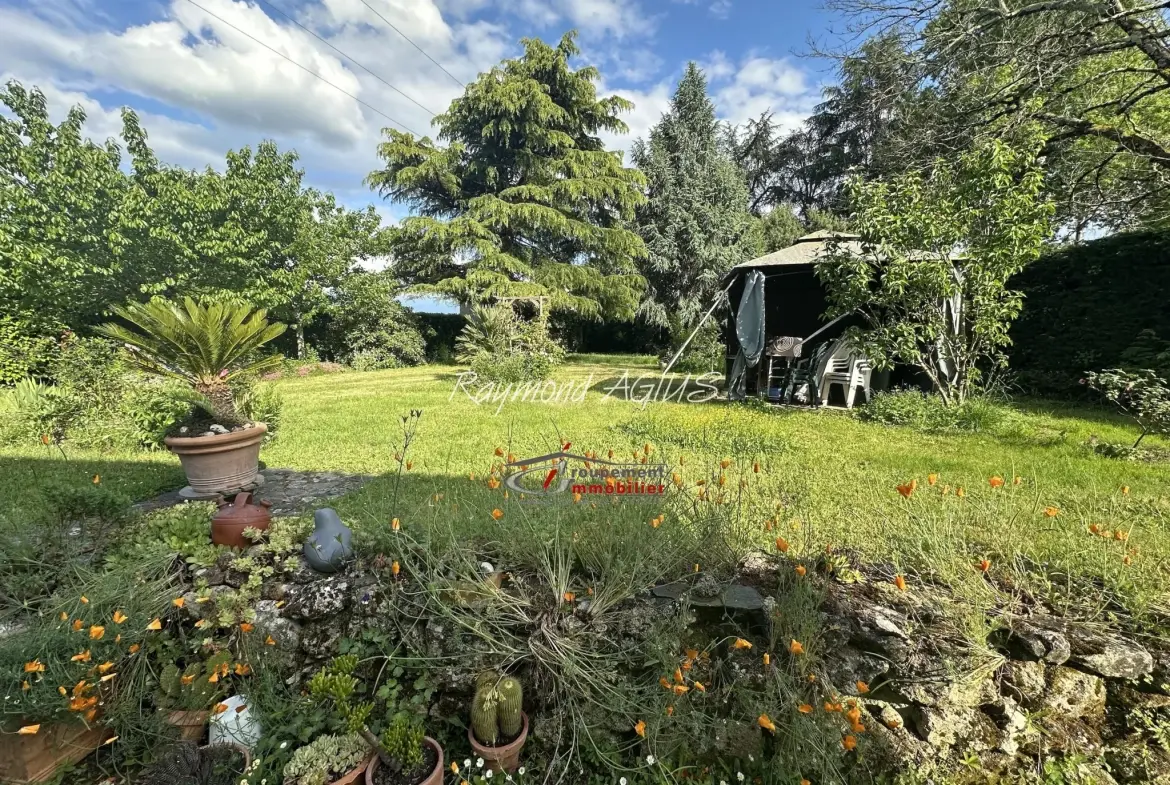 Maison de 5 chambres avec appartement indépendant et jardin à Pineuilh 