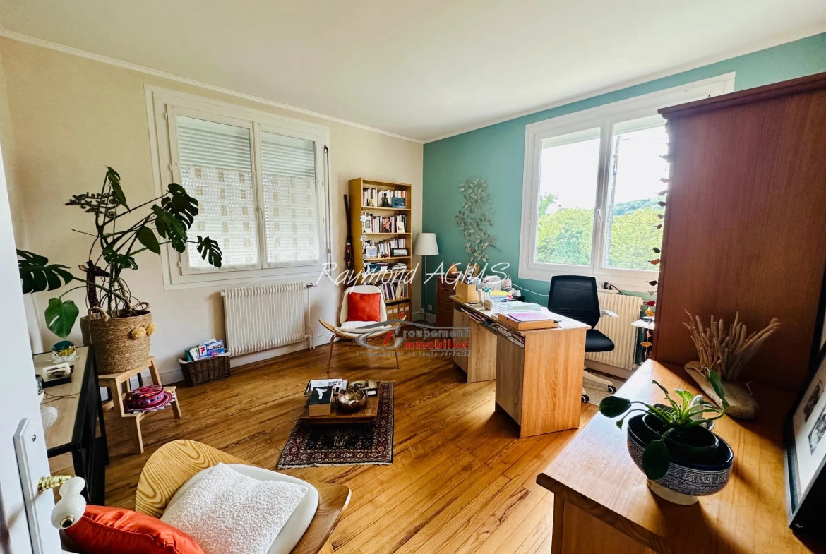 Maison de 5 chambres avec appartement indépendant et jardin à Pineuilh 