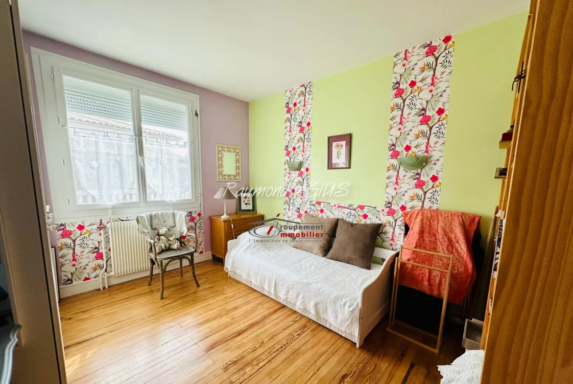 Maison de 5 chambres avec appartement indépendant et jardin à Pineuilh 