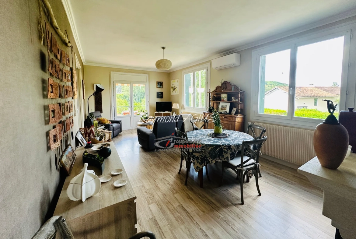 Maison de 5 chambres avec appartement indépendant et jardin à Pineuilh 