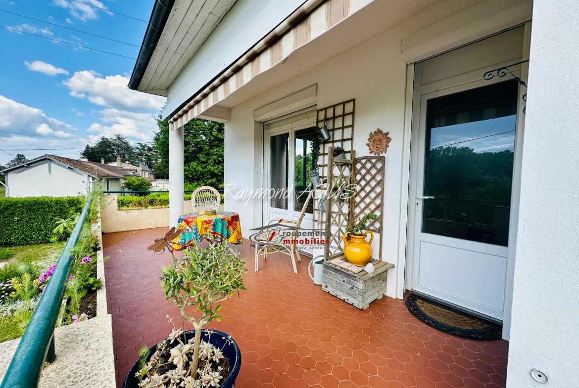Maison de 5 chambres avec appartement indépendant et jardin à Pineuilh 