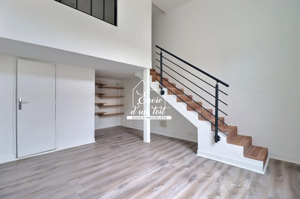 Appartement en duplex rénové avec cave dans le centre de Rouen