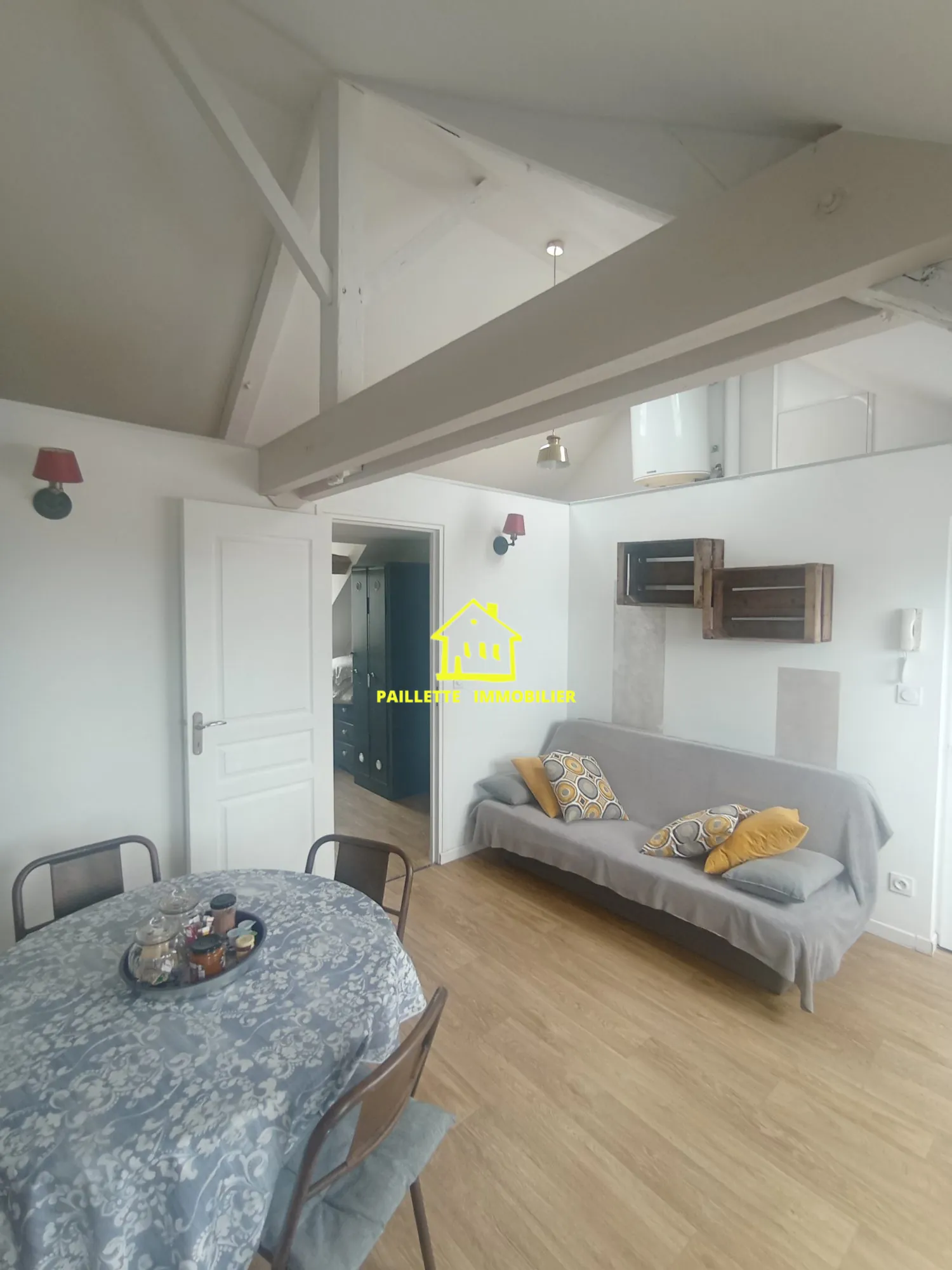 Appartement T2 à Honfleur de 26,90 m² avec vue dégagée et rénové 