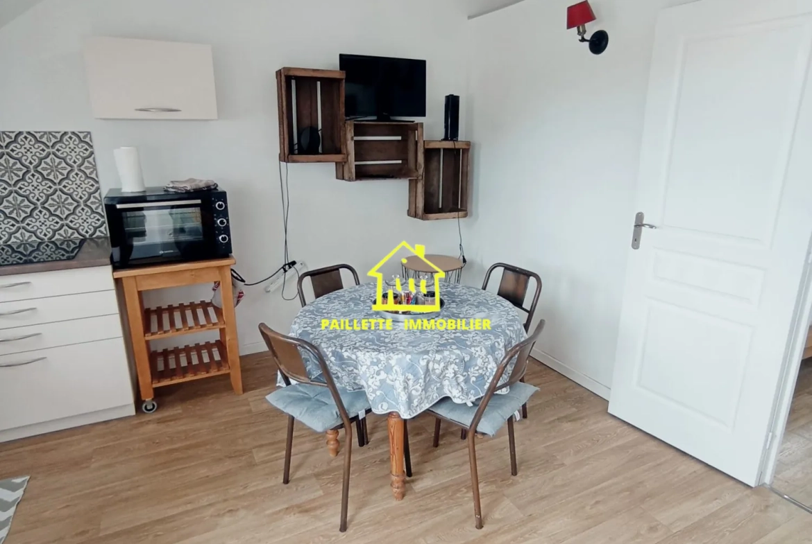 Appartement T2 à Honfleur de 26,90 m² avec vue dégagée et rénové 