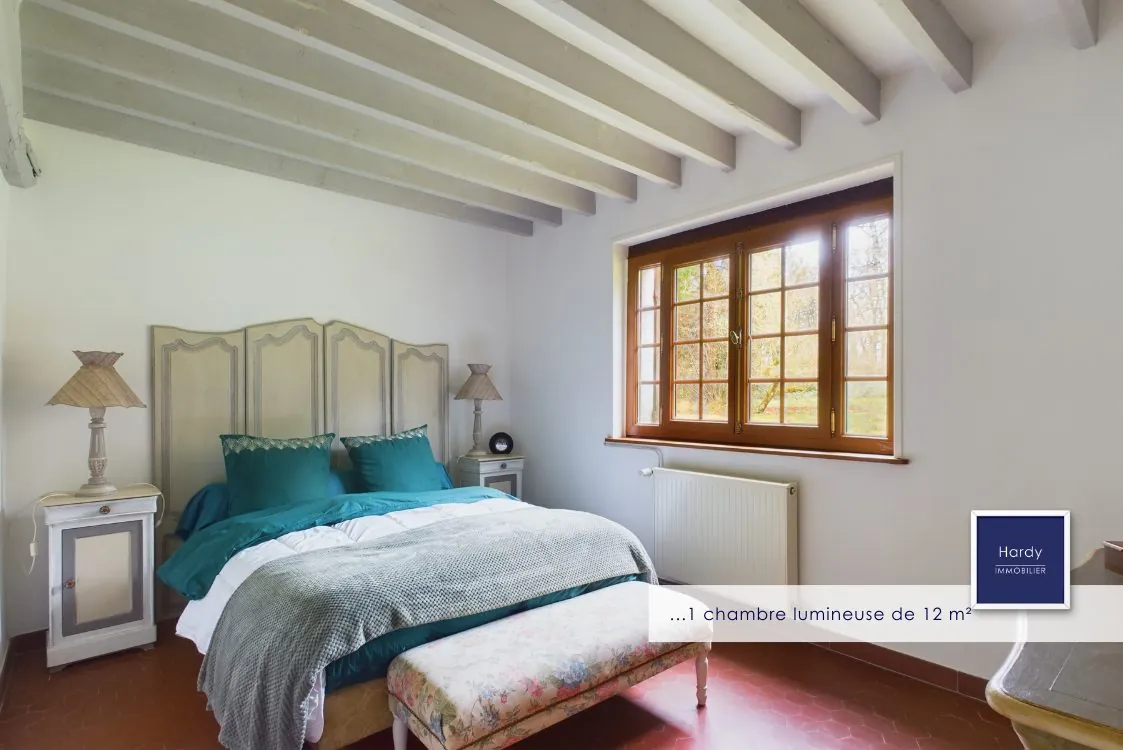 Maison à rénover de 180 m² à Auneuil avec 4 chambres et grand jardin 