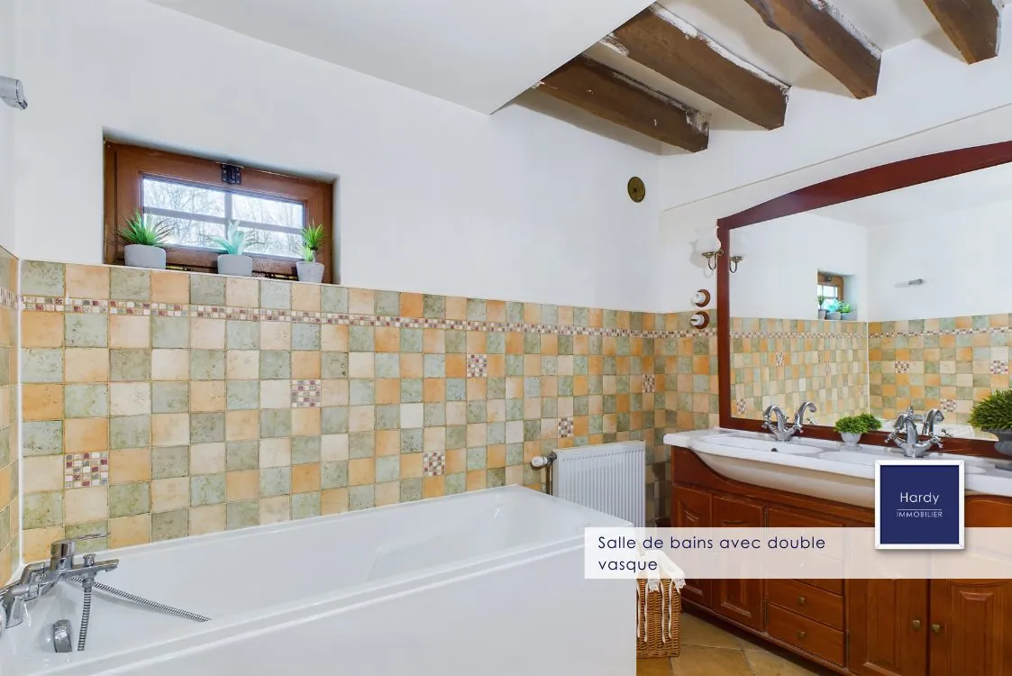 Maison à rénover de 180 m² à Auneuil avec 4 chambres et grand jardin 