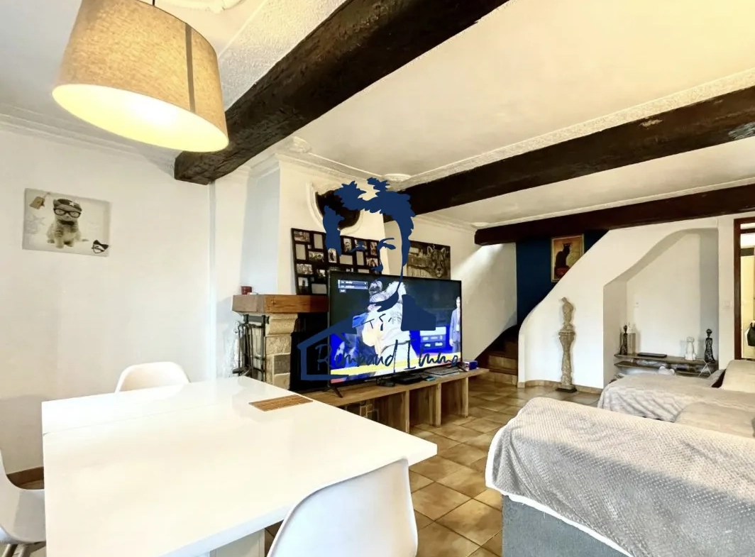 Maison familiale de 130 m² avec jardin à Prix-lès-Mézières 