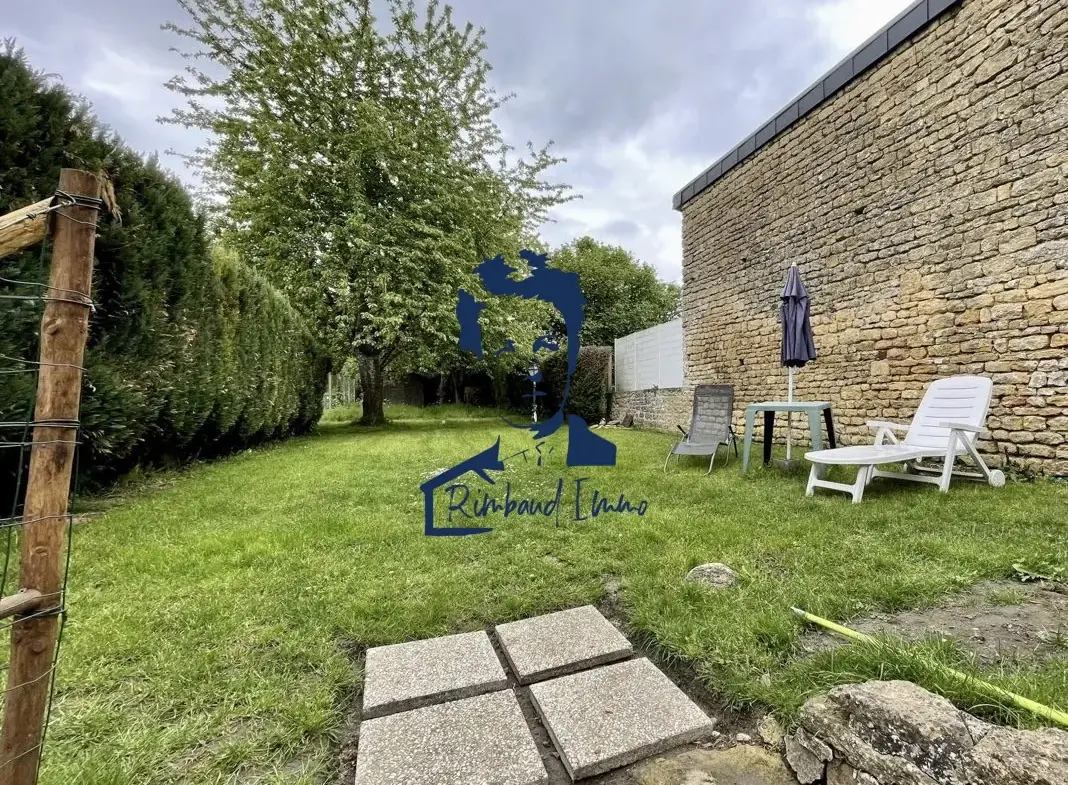 Maison familiale de 130 m² avec jardin à Prix-lès-Mézières 