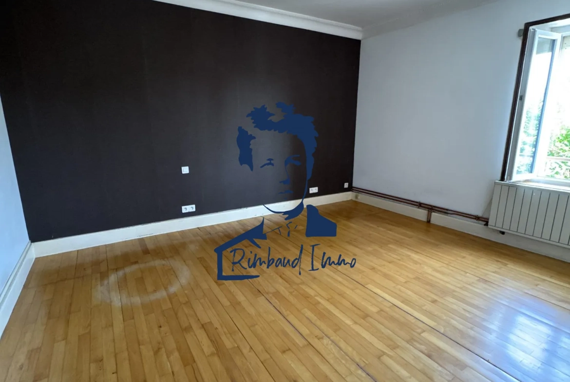 Maison familiale de 130 m² avec jardin à Prix-lès-Mézières 