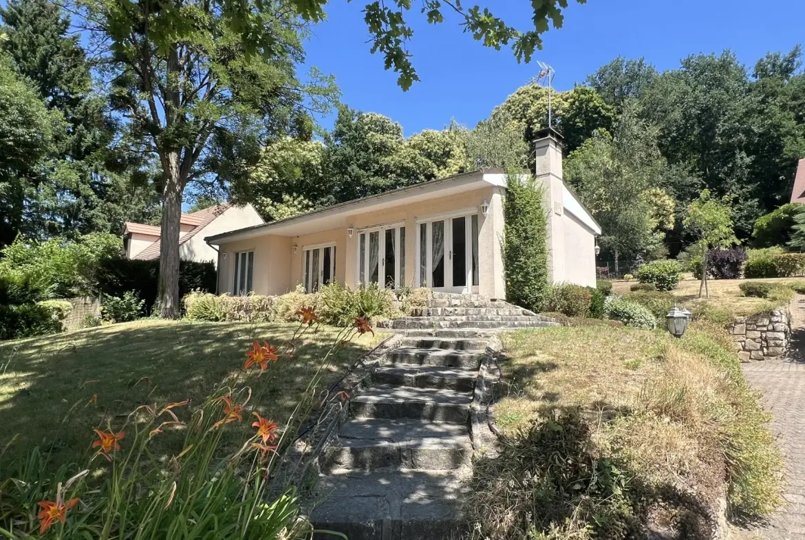 Maison de plain-pied à Boutigny-sur-Essonne avec jardin, terrasse et stationnement 