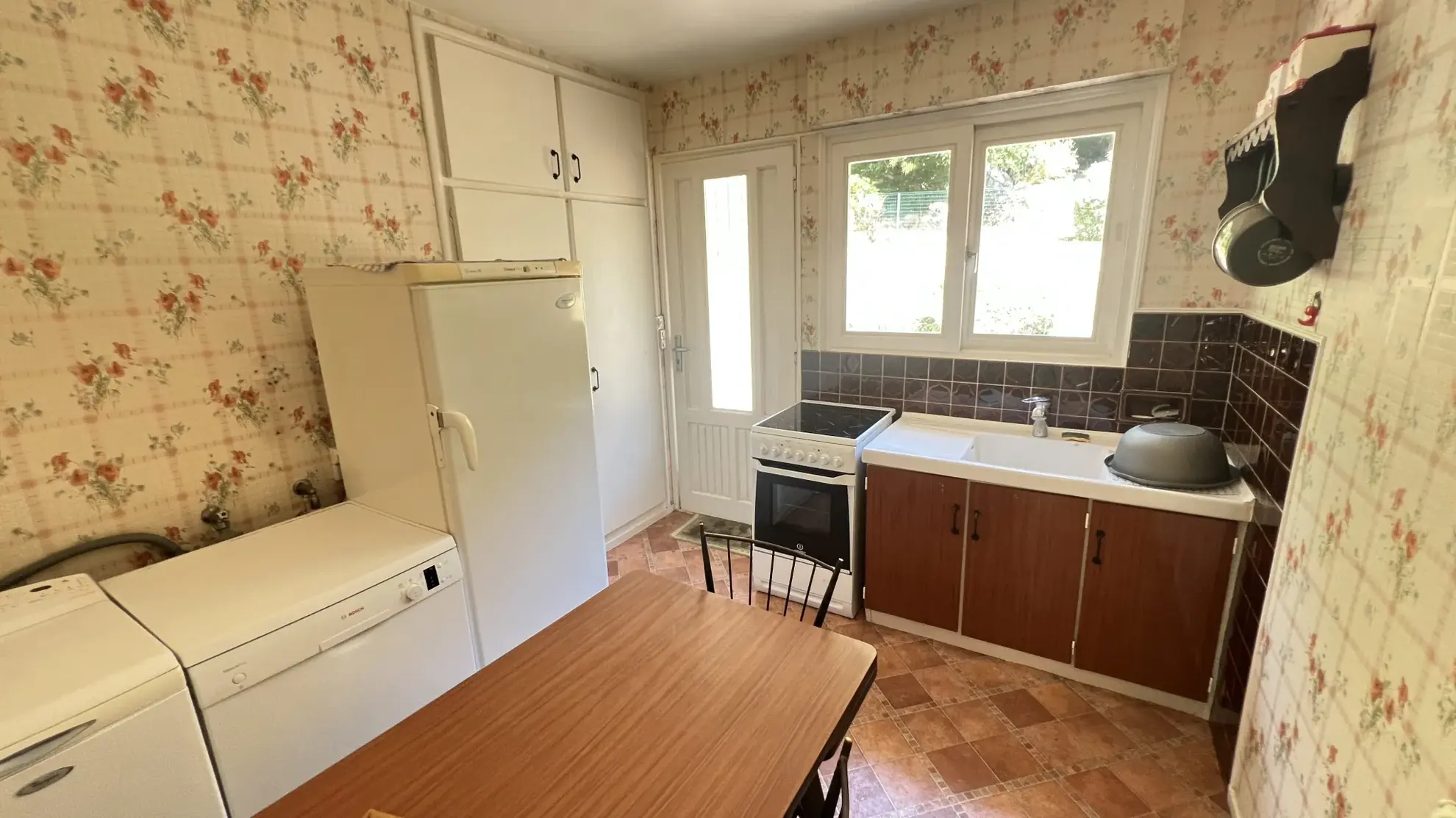 Maison de plain-pied à Boutigny-sur-Essonne avec jardin, terrasse et stationnement 