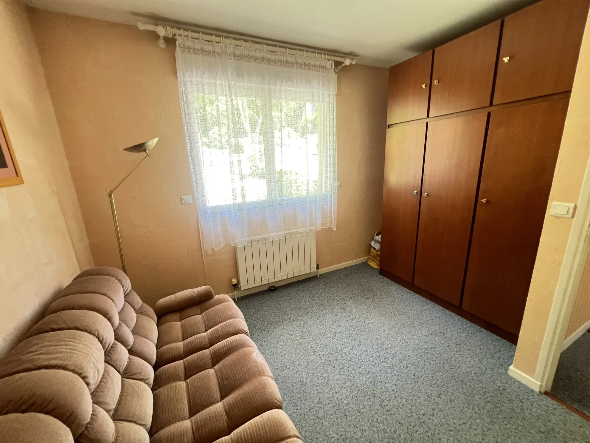 Maison de plain-pied à Boutigny-sur-Essonne avec jardin, terrasse et stationnement 
