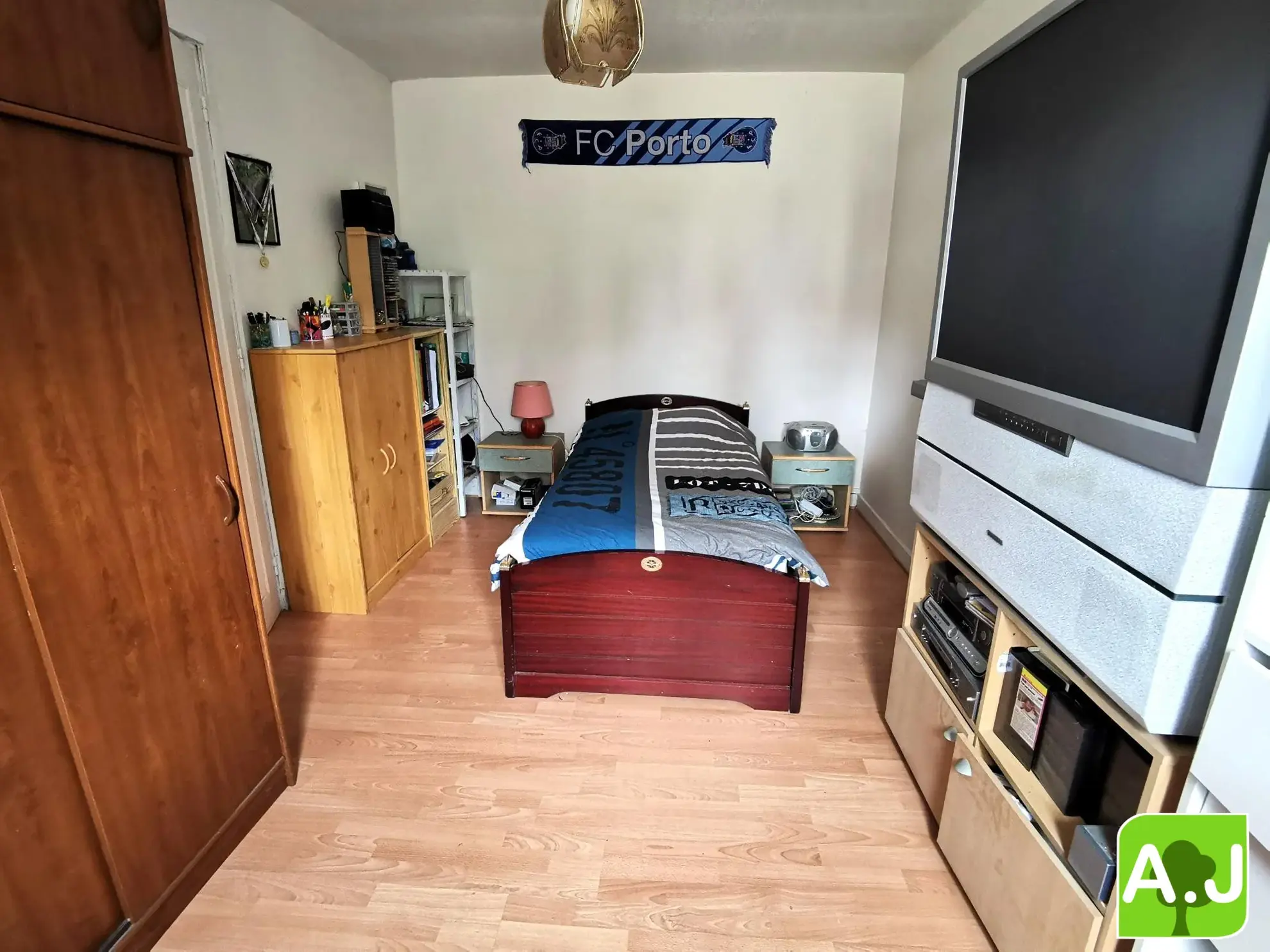 Charmant T2 loué à Ezy-sur-Eure avec garage et parking 