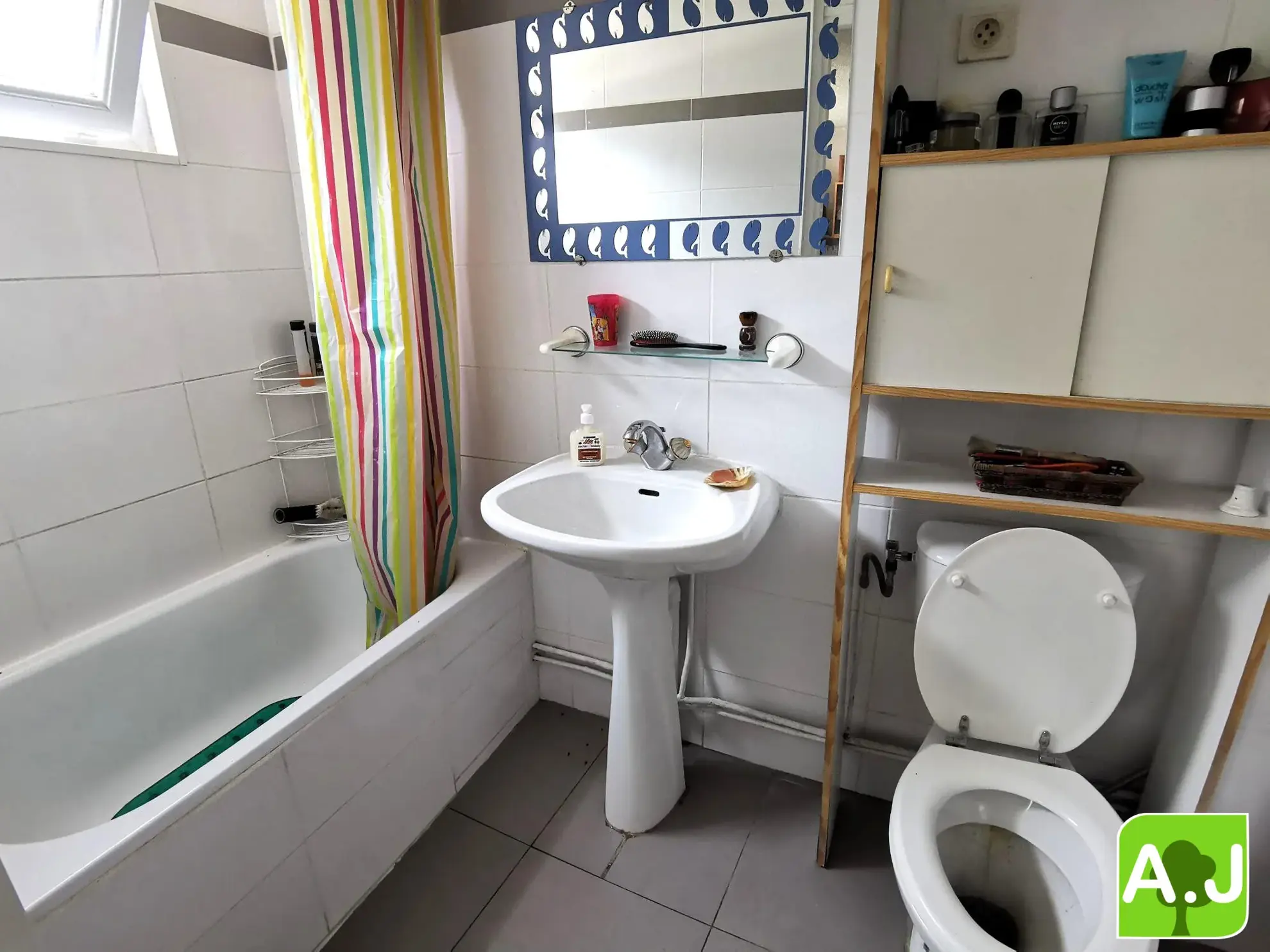 Charmant T2 loué à Ezy-sur-Eure avec garage et parking 