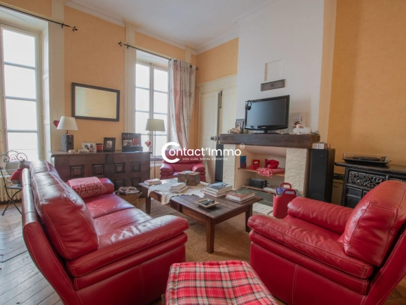 Appartement T5 de 143m² avec cave au cœur de Thiers
