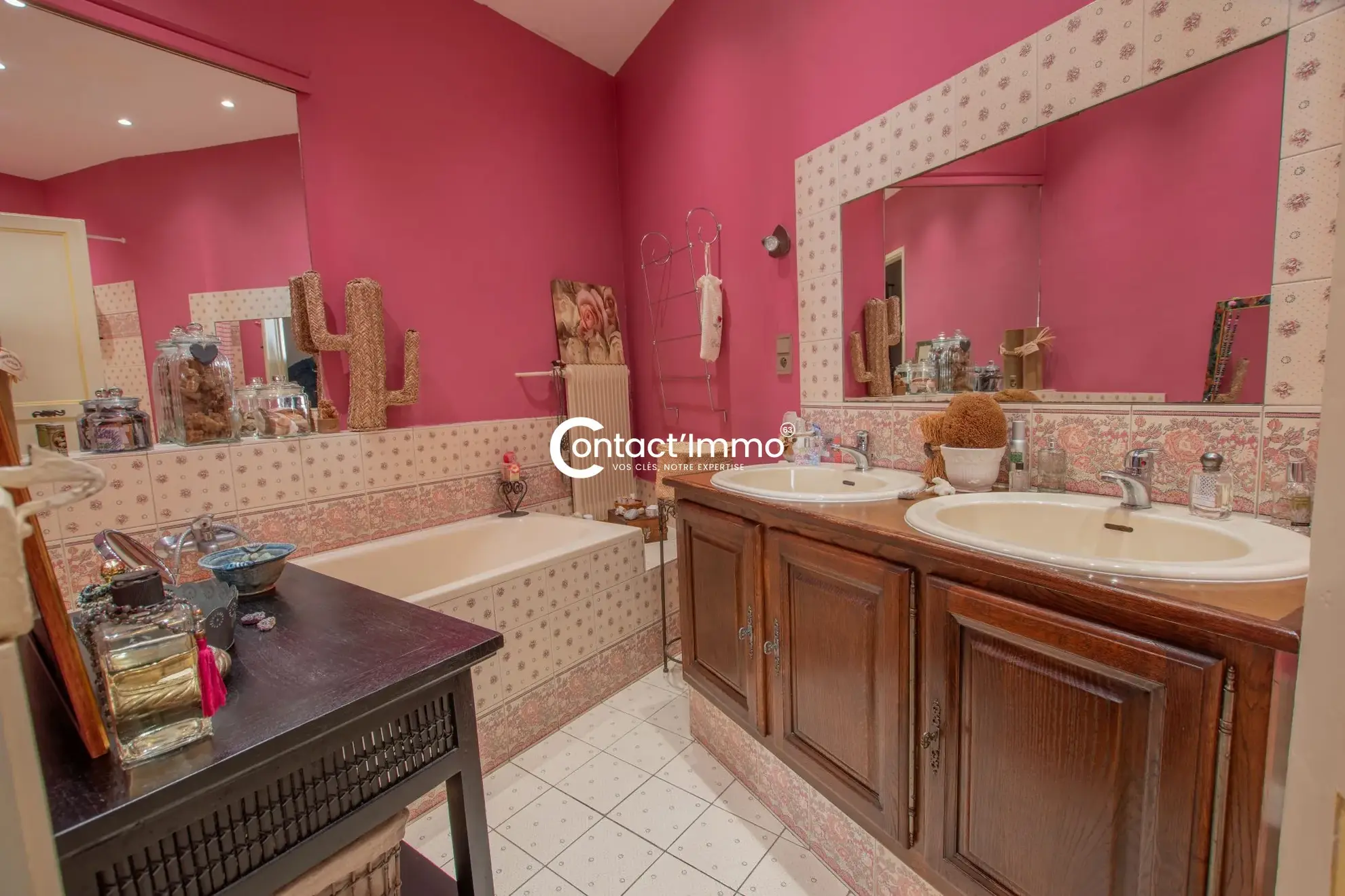 Appartement T5 de 143m² avec cave au cœur de Thiers 