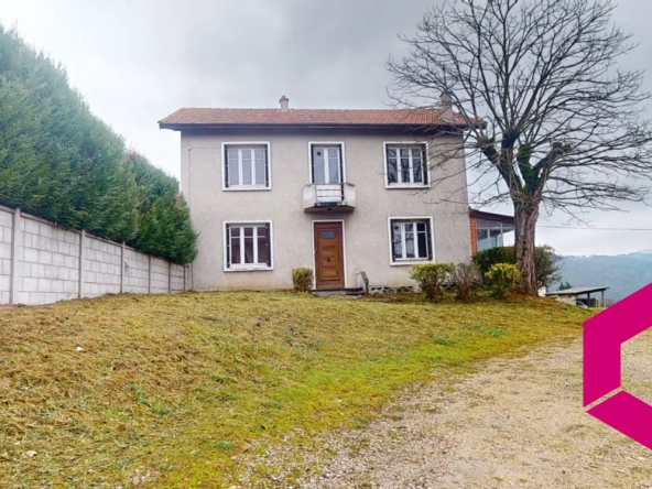 Maison à Retournac proche centre avec terrain constructible et travaux à prévoir
