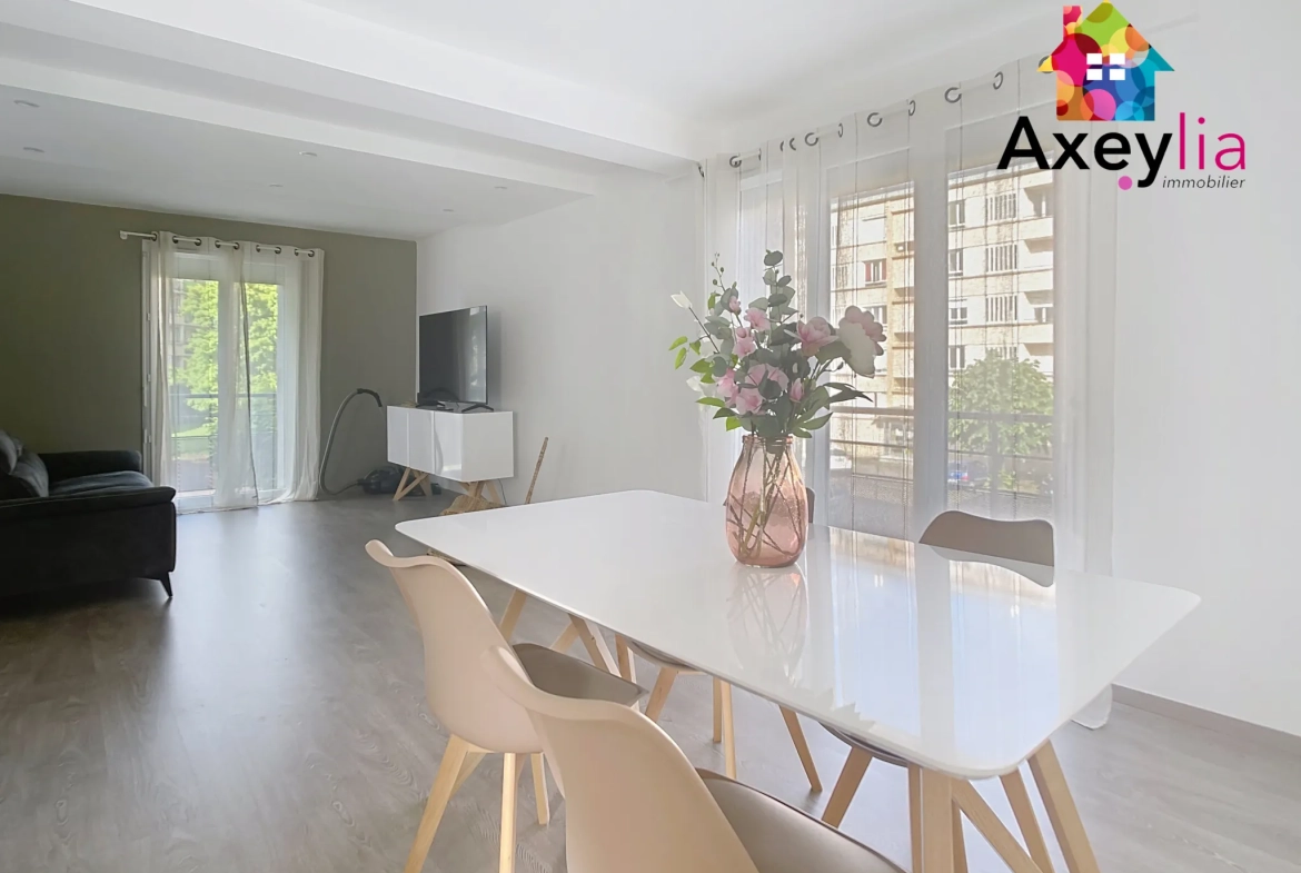 Appartement T4 rénové avec balcon au centre de Roanne 
