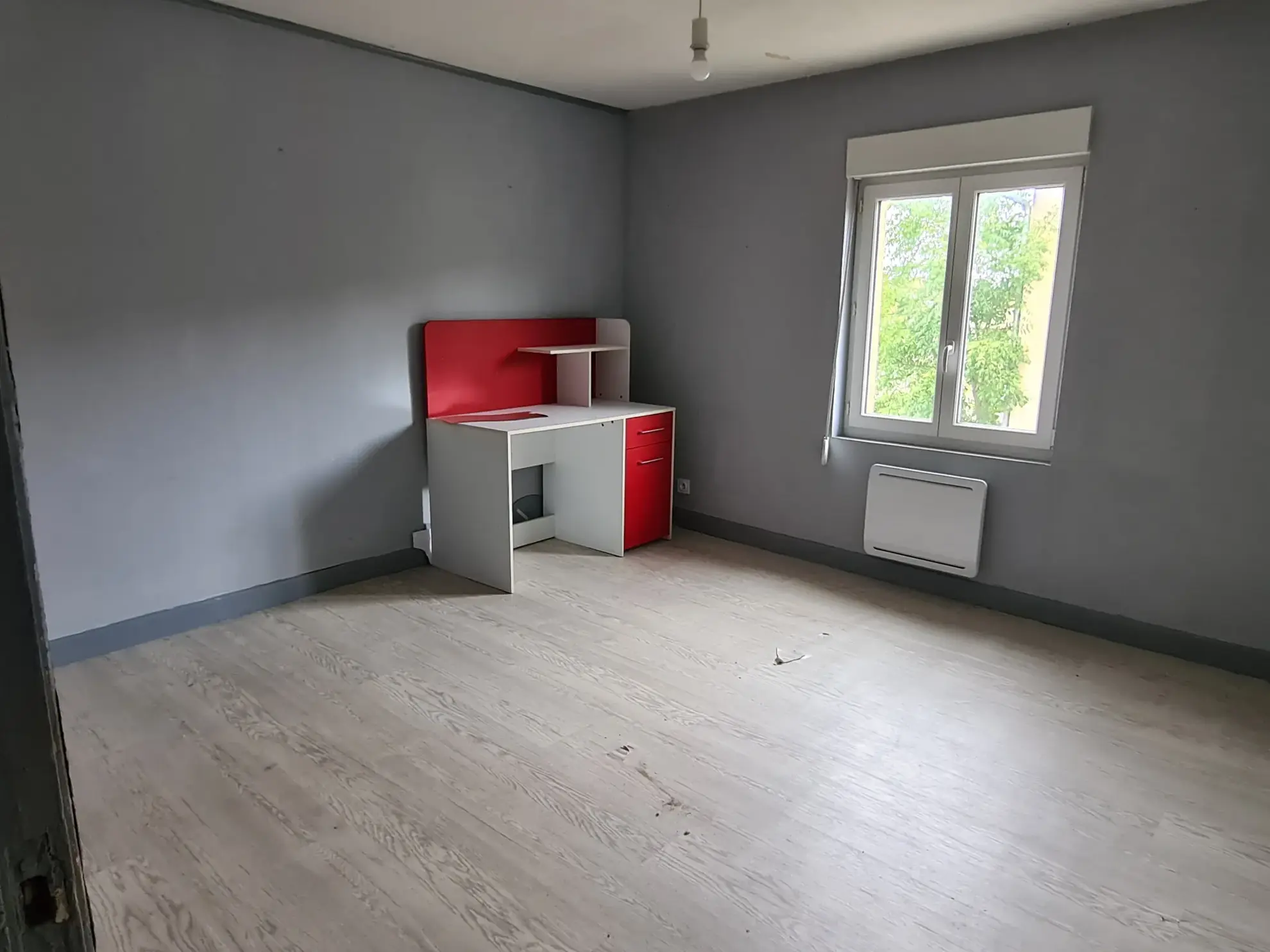 Ensemble immobilier à Villiers en lieu avec 8 chambres, garage et terrain de 1630 m² 