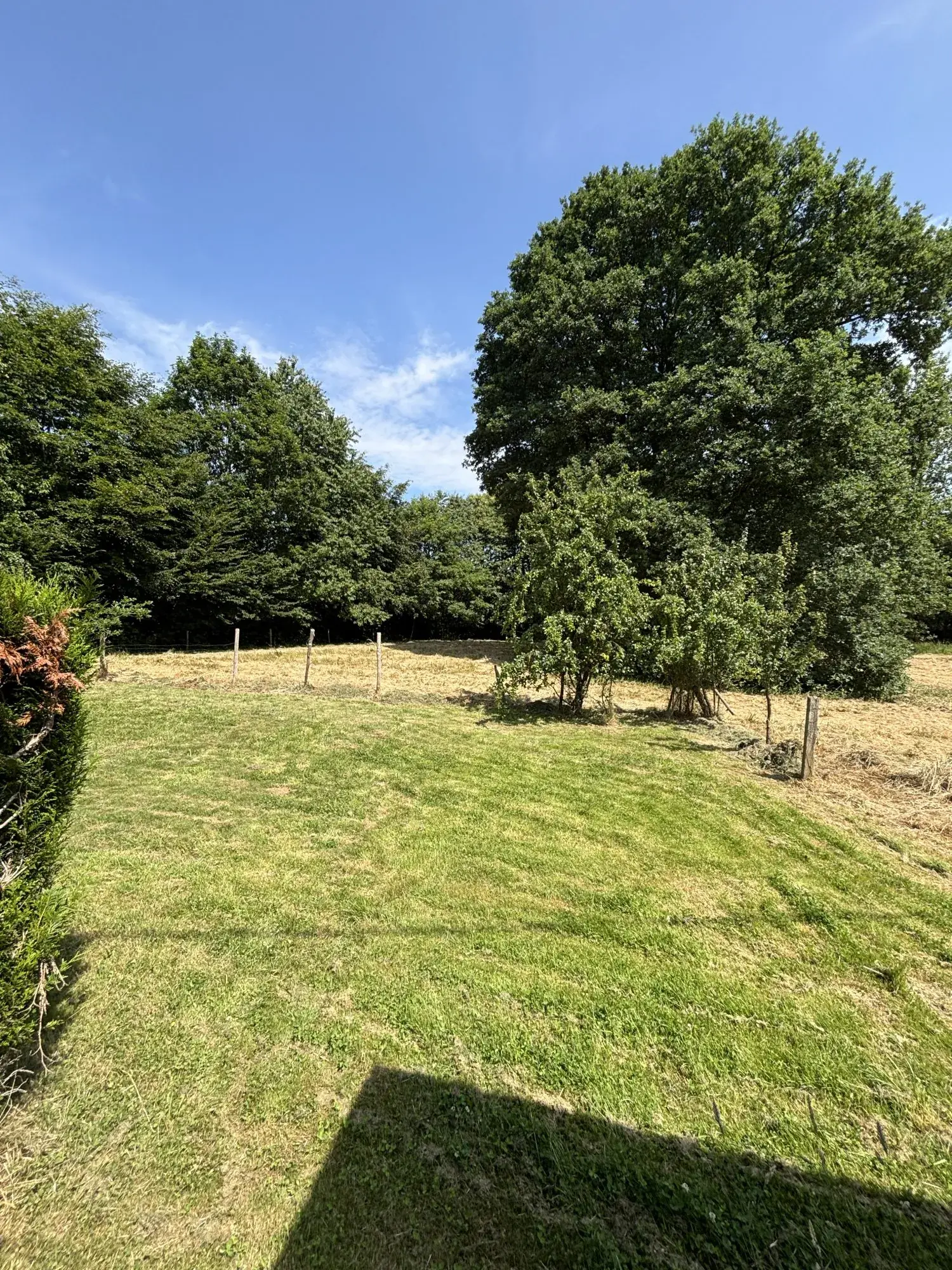 Maison en pierre à Louvigné-du-Désert avec garage et terrain de 1775 m² 