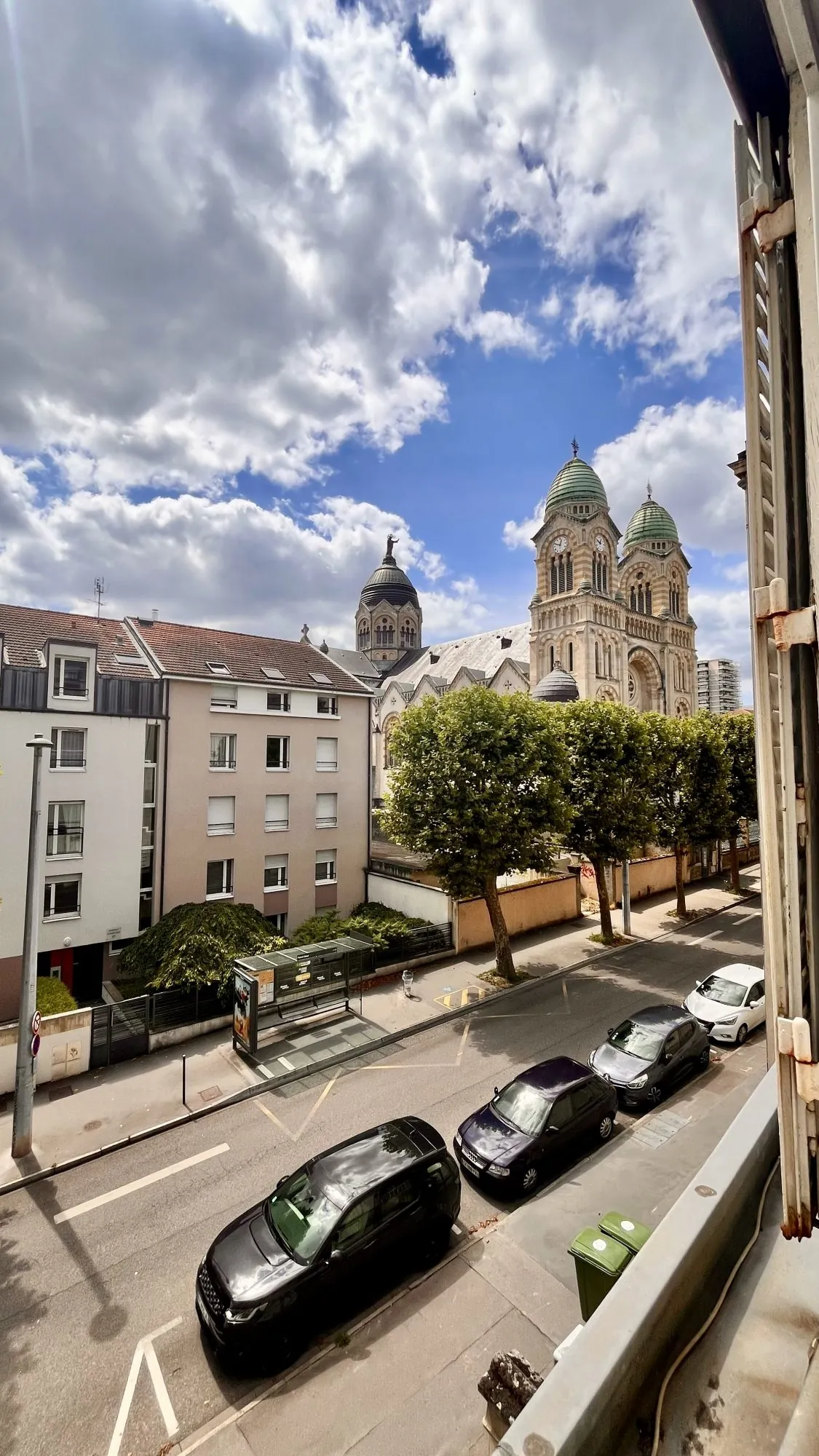 Appartement F2 avec vue sur le Sacré-Cœur à Nancy – Investissement et résidence 