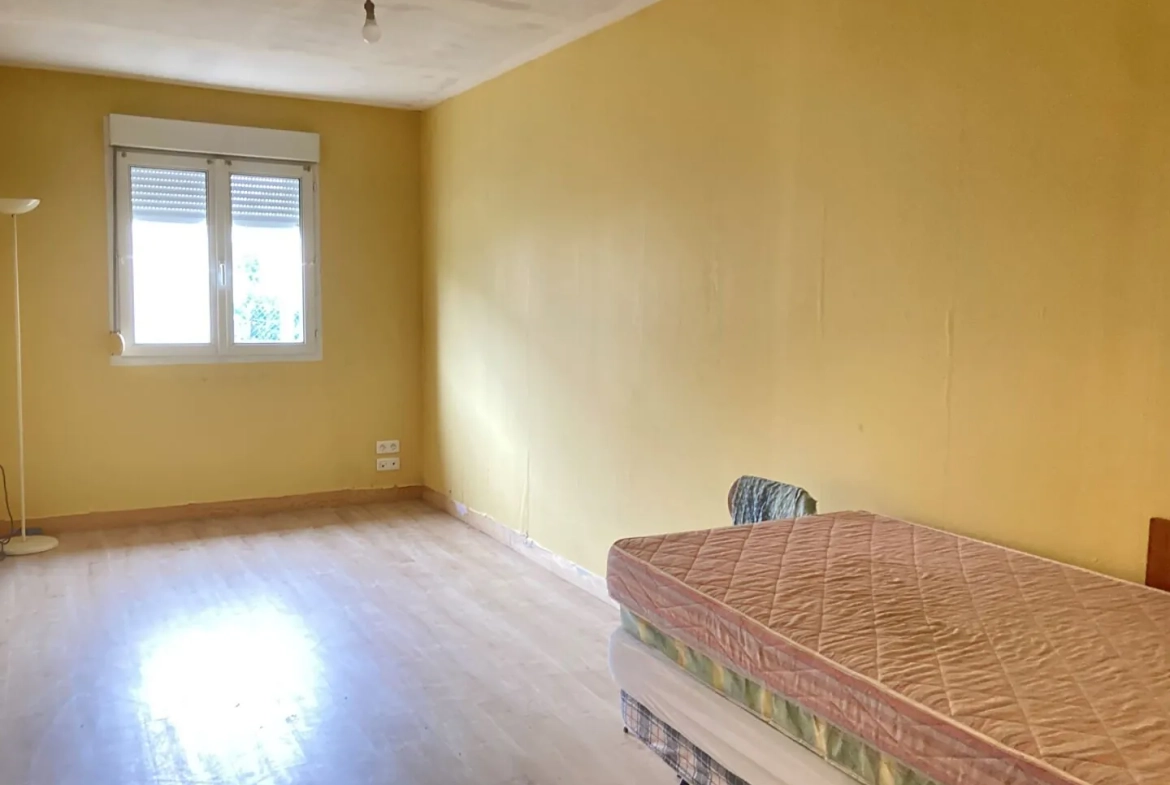 Maison à rafraîchir avec jardin et garage à Friville-Escarbotin 