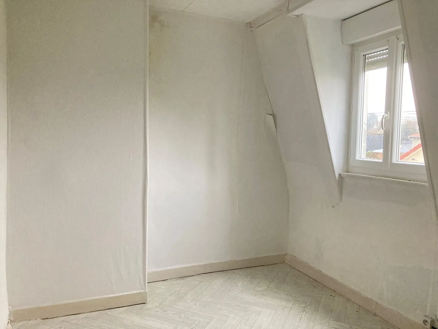 Maison à rafraîchir avec jardin et garage à Friville-Escarbotin 