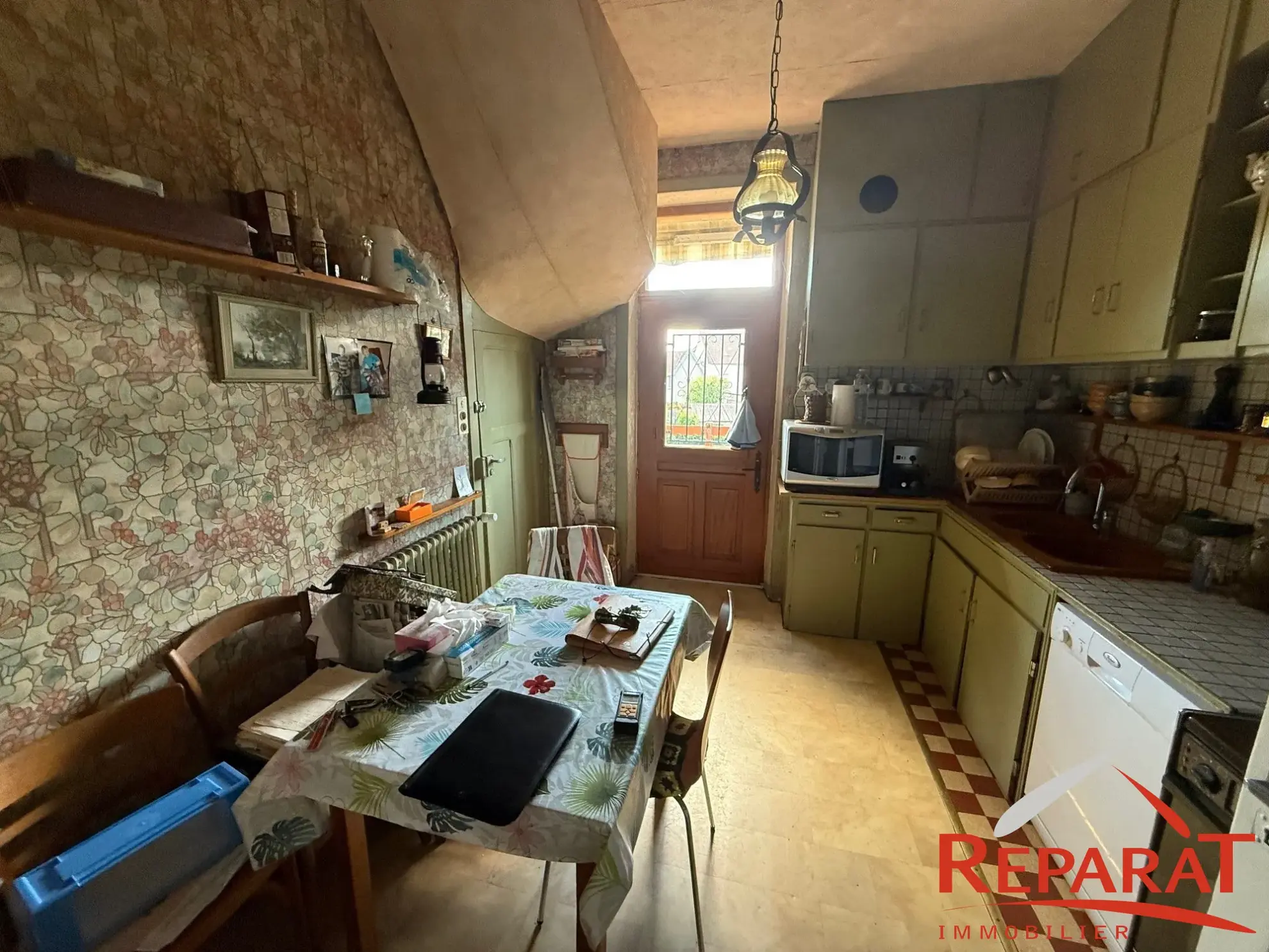 Maison en pierre à vendre à Brive-la-Gaillarde, proche du centre et des écoles 