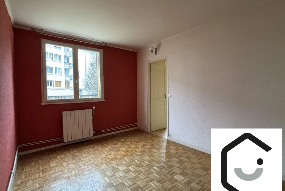 Appartement T2 à vendre à Montmorency avec balcon et cave – Opportunité idéale 