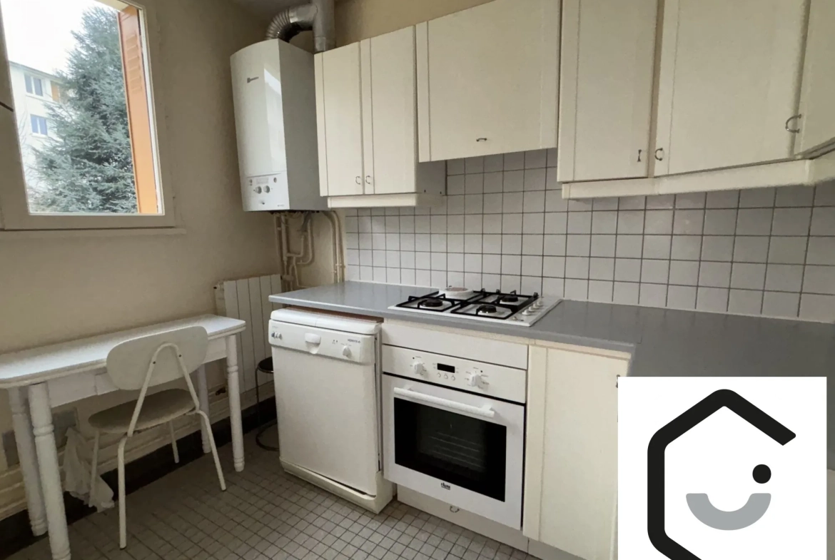 Appartement T2 à vendre à Montmorency avec balcon et cave – Opportunité idéale 