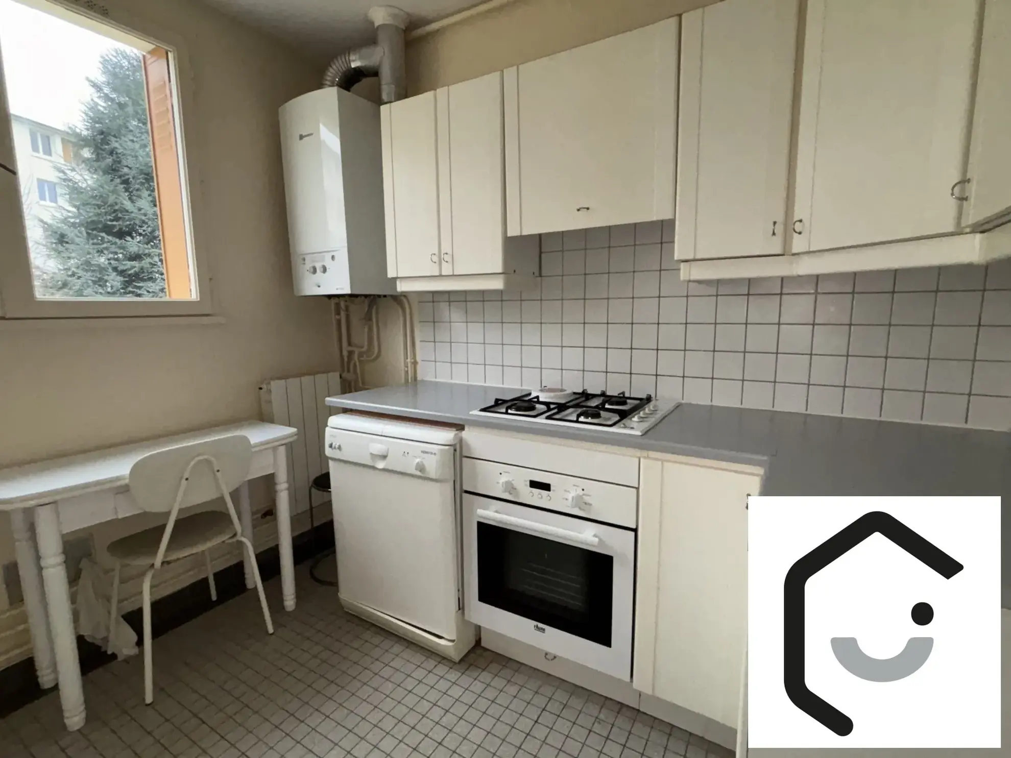 Appartement T2 à vendre à Montmorency avec balcon et cave – Opportunité idéale 
