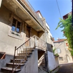 Maison à rénover de 95 m² à Dallet Mur-sur-Allier avec balcon et cave