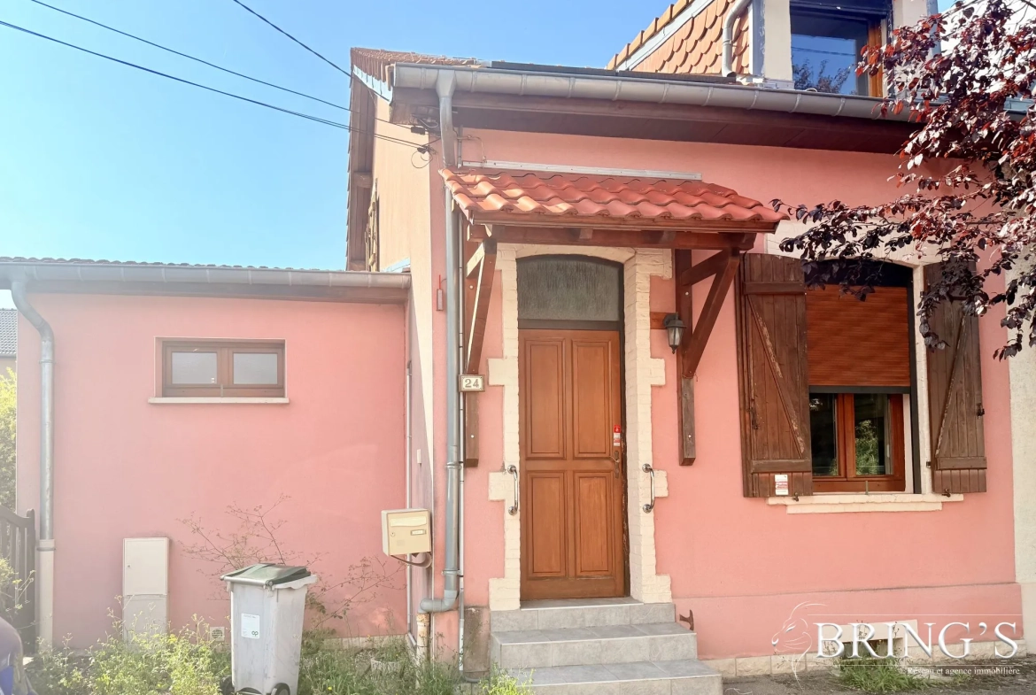 Maison à vendre à Trieux - 85 m² avec terrasse, jardin et dépendance 