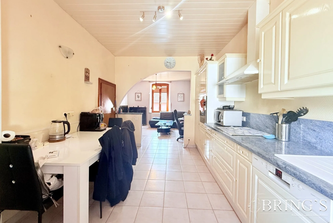 Maison à vendre à Trieux - 85 m² avec terrasse, jardin et dépendance 
