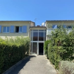entrée immeuble Bel appartement T3 avec terrasse, piscine et parking à Montélimar