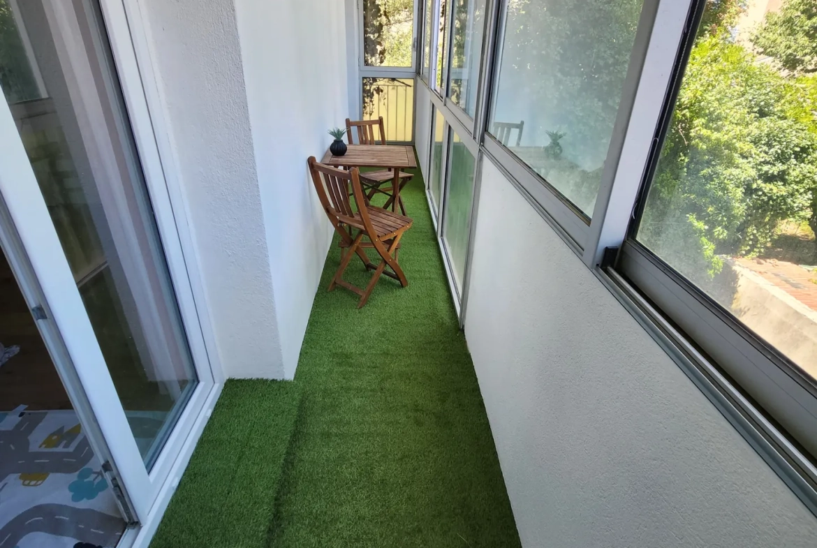 Appartement T3 rénové de 78 m2 avec balcon et cave à Digne-les-Bains centre-ville 