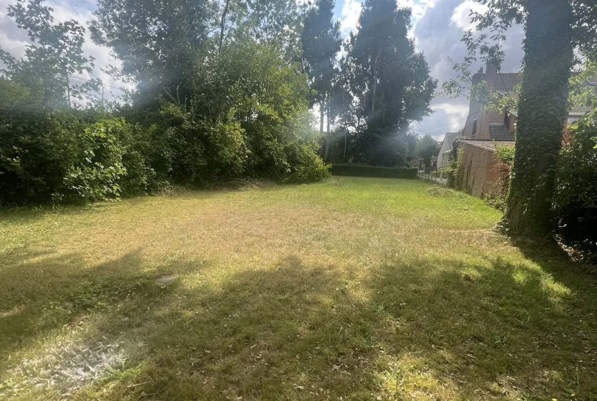 Terrain constructible de 938 m² à Bailleul - Hors lotissement 