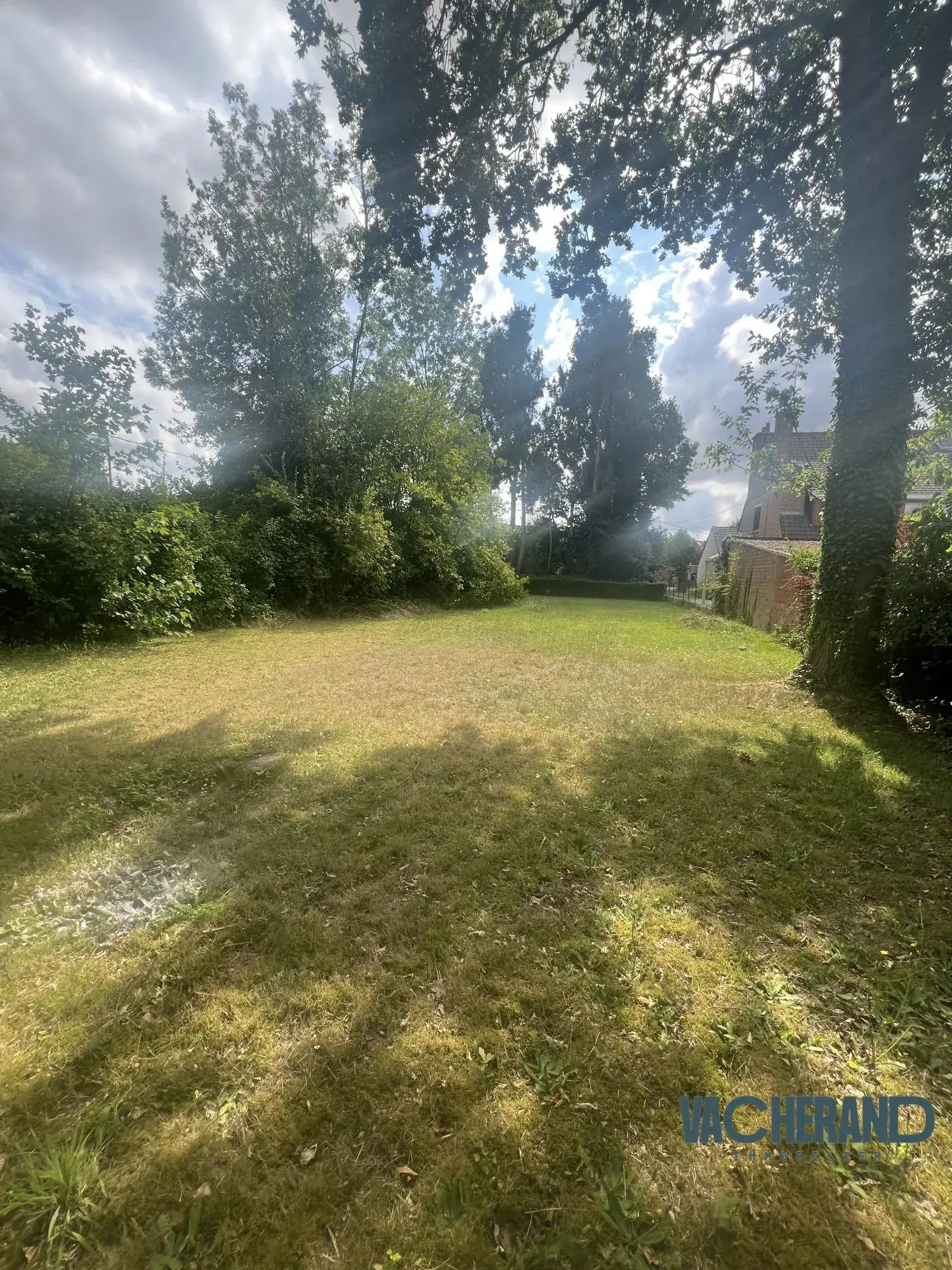 Terrain constructible de 938 m² à Bailleul - Hors lotissement 