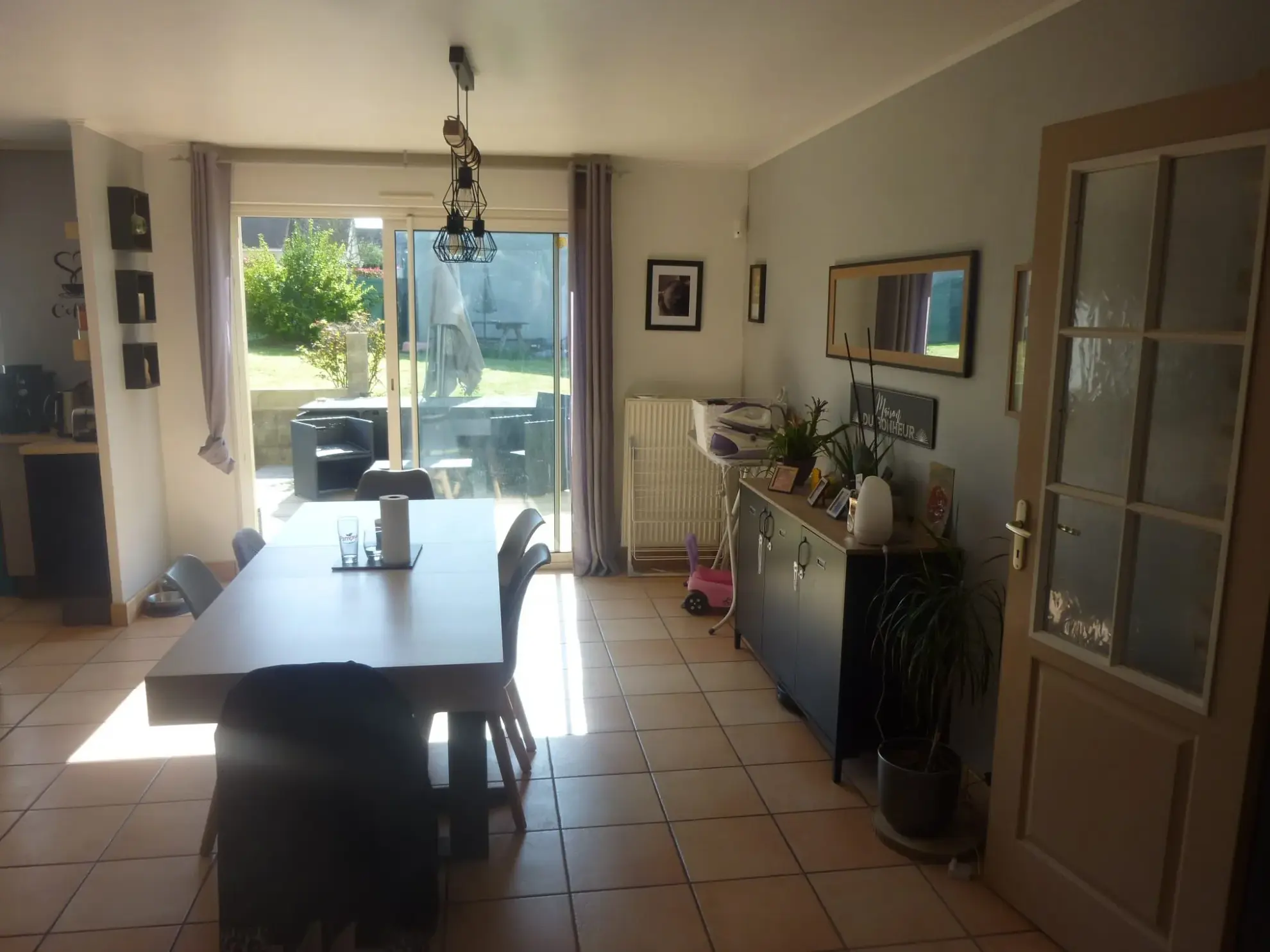 Maison à Loué de 135 m² avec terrain clos et proximité commerces 