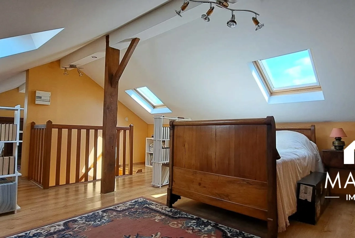 Maison familiale en briques de 120 m² à Châlons-en-Champagne, proche commodités 