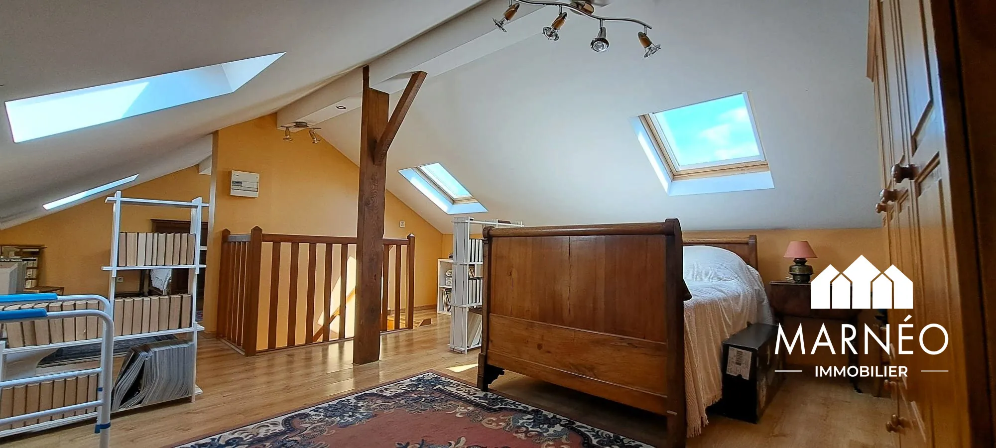 Maison familiale en briques de 120 m² à Châlons-en-Champagne, proche commodités 