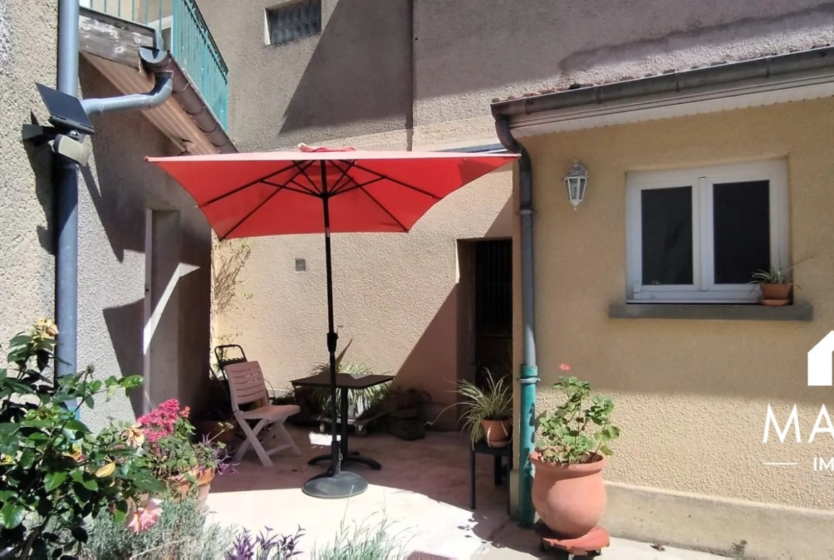 Maison familiale en briques de 120 m² à Châlons-en-Champagne, proche commodités 