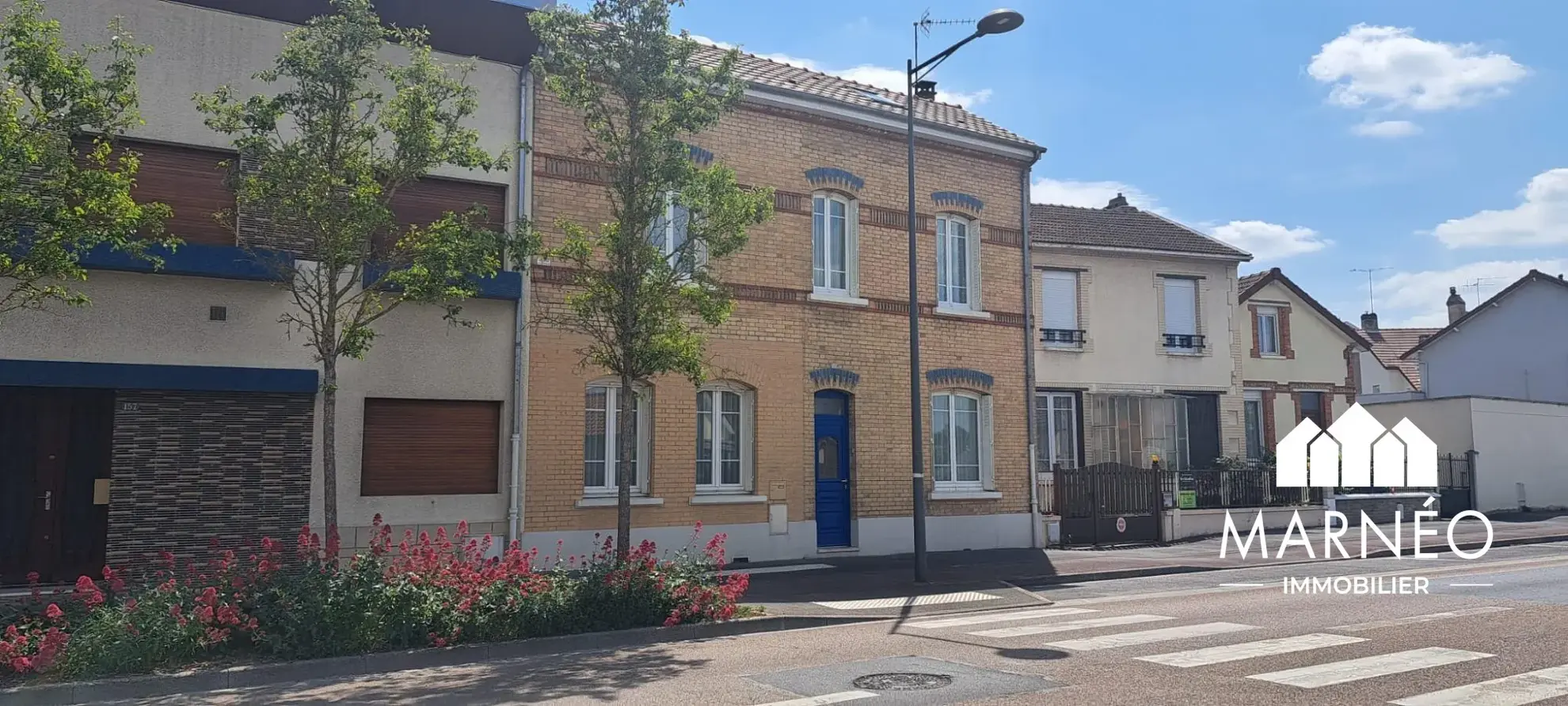 Maison familiale en briques de 120 m² à Châlons-en-Champagne, proche commodités 
