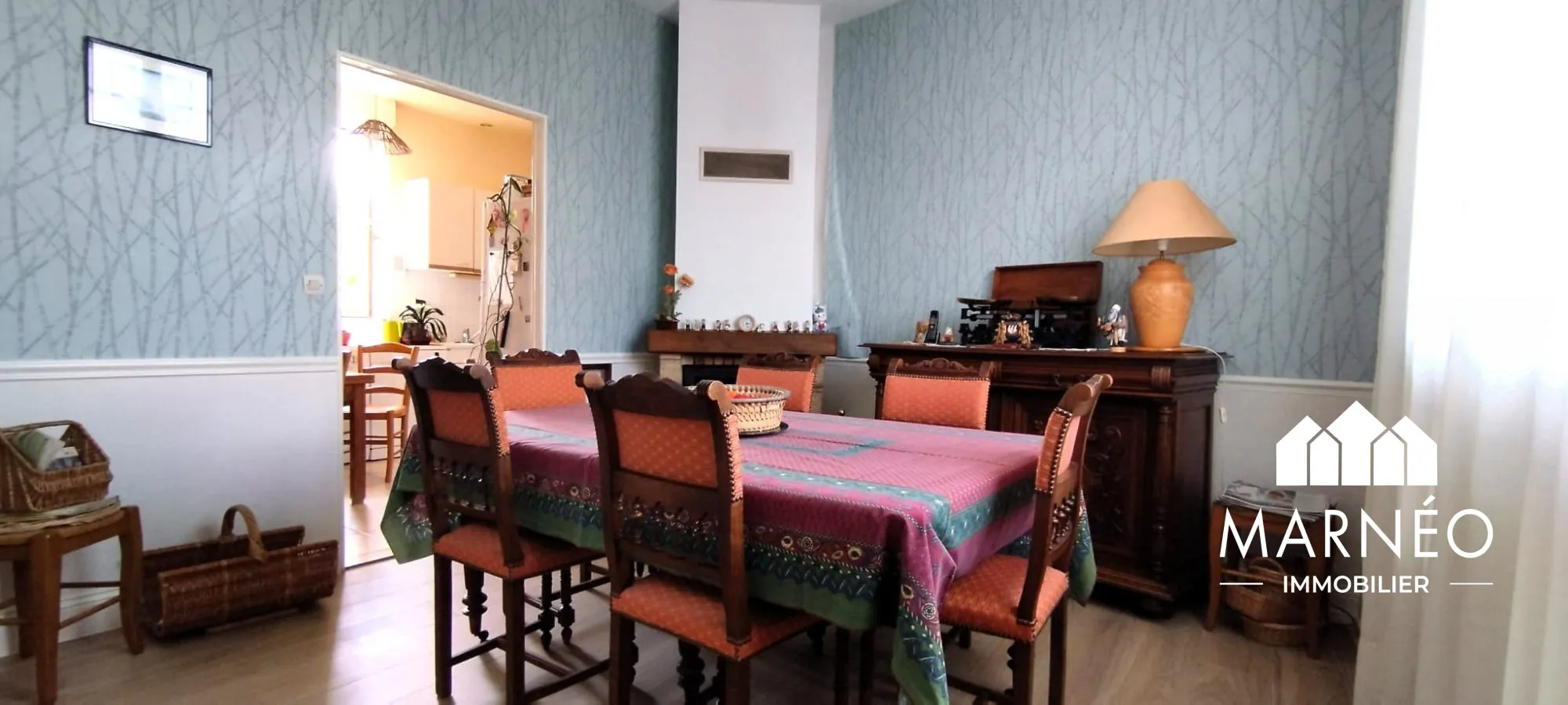 Maison familiale en briques de 120 m² à Châlons-en-Champagne, proche commodités 