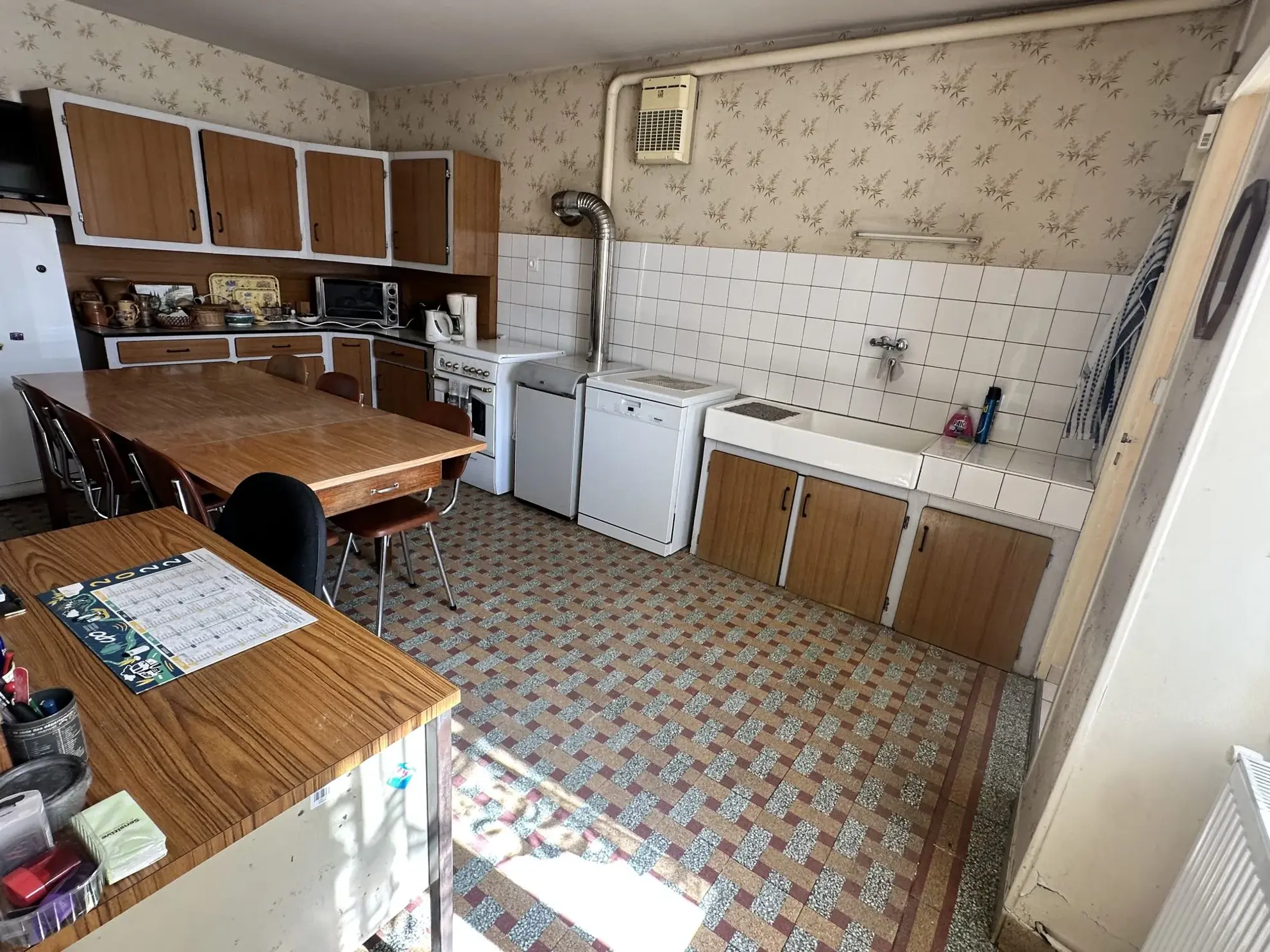 Maison à rénover de 108 m² à MARIGNÉ, secteur Hauts-d'Anjou 